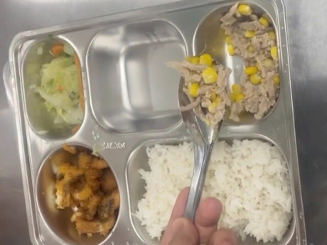 Suất ăn bán trú chậm, muộn ở Hà Nội: UBND phường báo cáo thế nào?