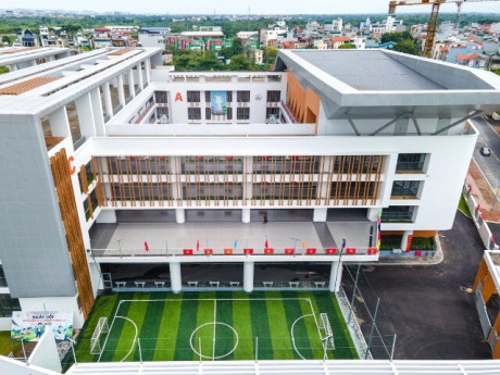 Trường công ở Hà Nội có giường tầng, phòng ngủ trưa cho học sinh