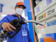 Tin tức - Giá xăng dầu hôm nay 14/8: Quay đầu giảm sau năm phiên tăng liên tiếp