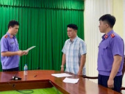 Tin tức - Nhóm cựu cán bộ "đổi trắng thay đen" hồ sơ vụ tai nạn khiến vụ nữ sinh tử vong ở Vĩnh Long như thế nào?