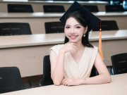 Tin tức - Từ cô bé mê đọc sách đến nữ thủ khoa ngành GPA 4.0 tại Đại học Kinh tế Quốc dân