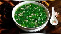 Loại rau nấu canh phổ biến được nhiều người yêu thích nhưng 4 nhóm người này cần thận trọng