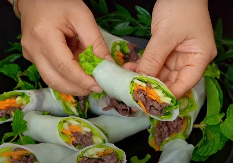 Hương vị thanh mát thu hút thực khách vào ngày hè nắng nóng