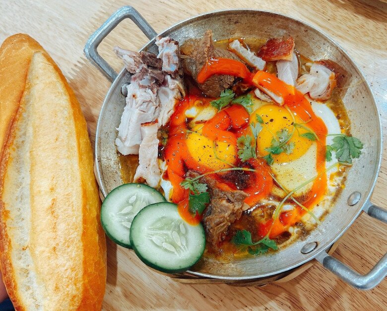 Món bánh mì chảo biến tấu độc lạ