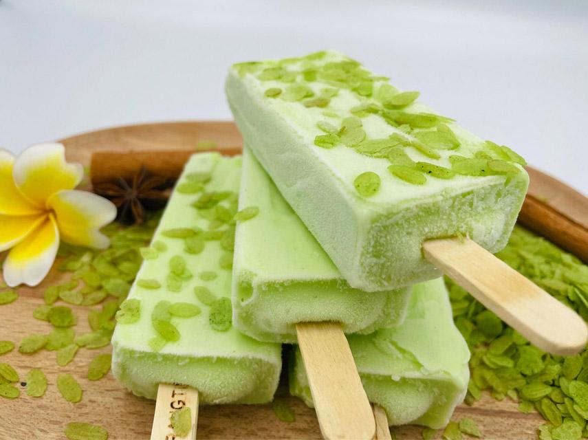 Đừng quên thưởng thức kem cốm