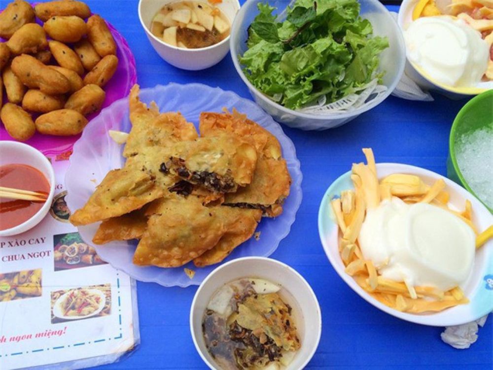 Tới chợ Nghĩa Tân không thiếu món gì