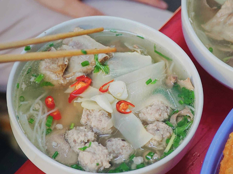 Bún mọc full topping