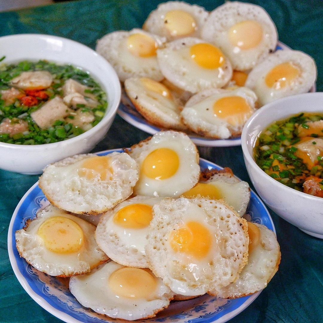 Bánh căn Đà Lạt rất đặc trưng