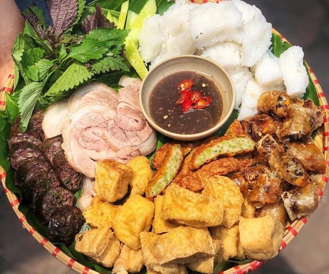 Bún đậu mắm tôm là đặc sản Hà Nội