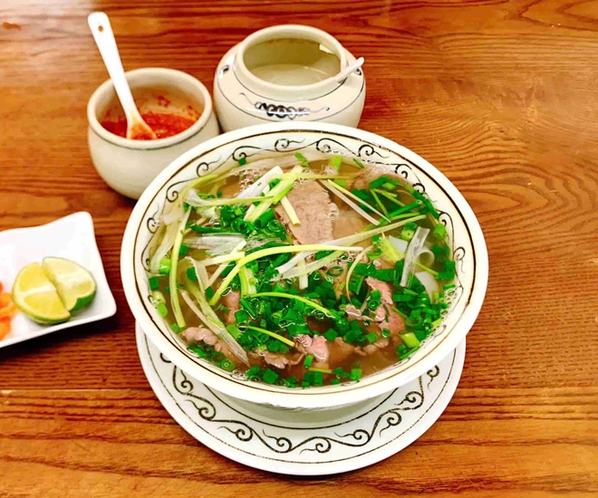 Phở bò ôm trọn tinh hoa ẩm thực Việt
