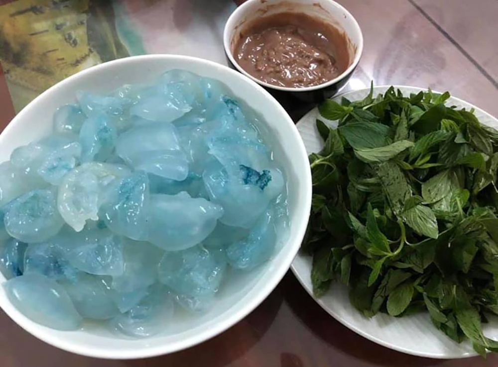 Phần nuốc ăn gỏi cực ngon, là món giải nhiệt mùa hè