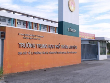 Khởi tố hiệu trưởng trường Chuyên Tuyên Quang và 6 người vụ 147 điểm 10 Toán