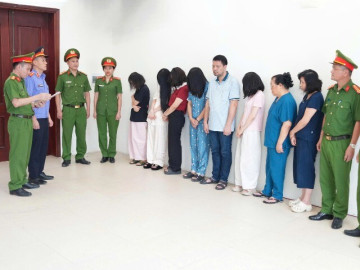 Cảnh báo chiêu trò quảng cáo khám chữa bệnh dễ khiến người dân "sập bẫy"