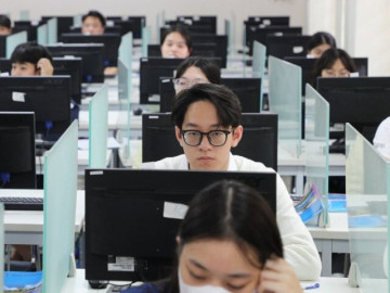 Định hướng tổ chức Kỳ thi tốt nghiệp THPT trên máy tính