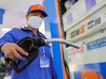 Tin tức - Giá xăng dầu hôm nay 7/8: Tăng trở lại