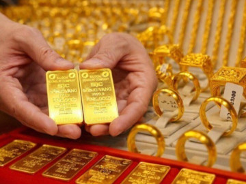 Giá vàng hôm nay 8/8: Lại tăng dựng đứng