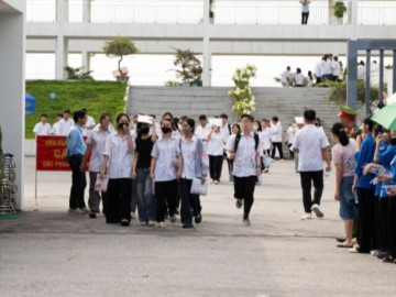 Ngày đầu thi lại ở Tuyên Quang: Không thí sinh, cán bộ nào vi phạm quy chế