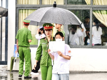 Sáng nay, hơn 300 thí sinh chuyên Tuyên Quang vào buổi thi cuối 2 môn tự chọn