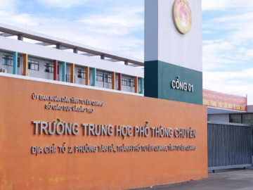 Đề thi lại môn tự chọn tốt nghiệp THPT tại điểm thi Trường Chuyên Tuyên Quang