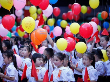 Dù được miễn học phí nhưng học sinh vẫn phải đóng những khoản tiền này trong năm học mới