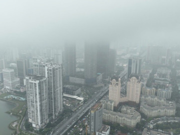Sáng nay, Hà Nội mù mịt vì ô nhiễm không khí