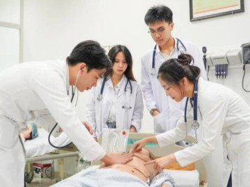 TPHCM hỗ trợ 100% học phí cho đào tạo bác sĩ nội trú