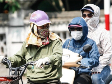 Nhiều nơi nóng kỷ lục hơn 39°C, mưa vượt lịch sử trong tháng 8