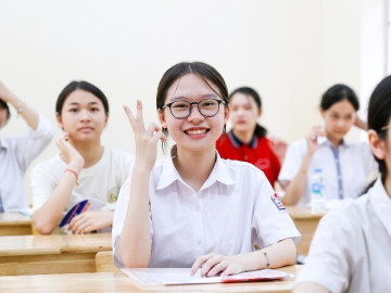 Bộ GD-ĐT: Sửa đổi đồng bộ chương trình giáo dục, SGK đáp ứng yêu cầu mới