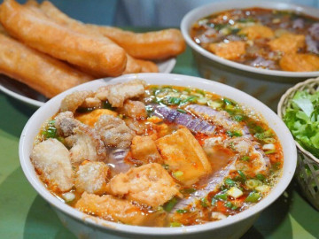 8 quán bún, phở mở ban đêm ngon, đông khách ở phường Hoàn Kiếm