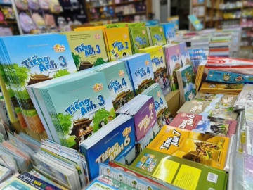 Thiếu sách giáo khoa: Bài học từ sự cố cung ứng