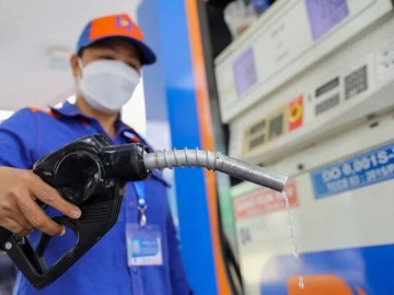 Giá xăng dầu hôm nay 24/9: Bật tăng trở lại
