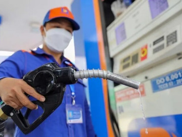 Giá xăng dầu hôm nay 29/9: Quay đầu giảm nhẹ