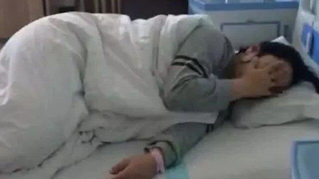 Cô gái 26 tuổi đau tức ngực, tưởng nhồi máu cơ tim hóa rối loạn tâm thần