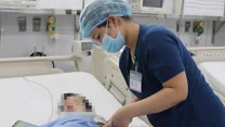 Chỉ uống sữa và gần như không ăn, bé trai 4 tuổi suy đa cơ quan phải đặt ống thở