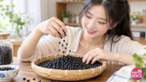 Hạt nhỏ màu đen, giá chỉ vài chục nghìn nhưng có thể bổ sung nhiều dưỡng chất, bổ tóc, đẹp da