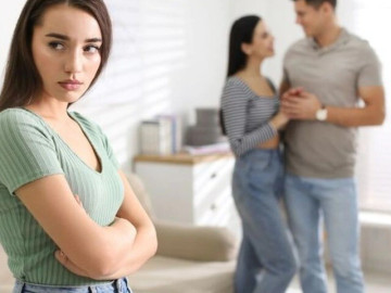 Phát hiện chồng ngoại tình, phụ nữ tuyệt đối đừng làm 3 điều này kẻo mọi chuyện càng tệ