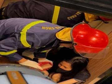 Hà Nội: Kịp thời giải cứu người dân bị mắc kẹt trong thang máy lúc rạng sáng