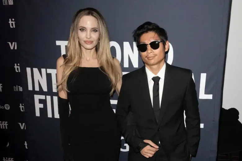 Jolie khẳng định các con cô, khi theo đuổi điện ảnh, bắt buộc phải bắt đầu từ các đội ngũ hậu trường, làm công việc vất vả.