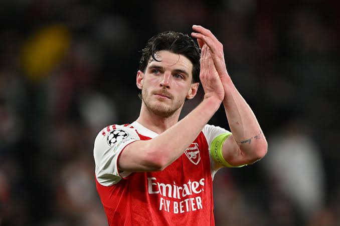Đội phó Declan Rice đã trở lại sân tập sau 2 buổi vắng vì lí do sức khoẻ.