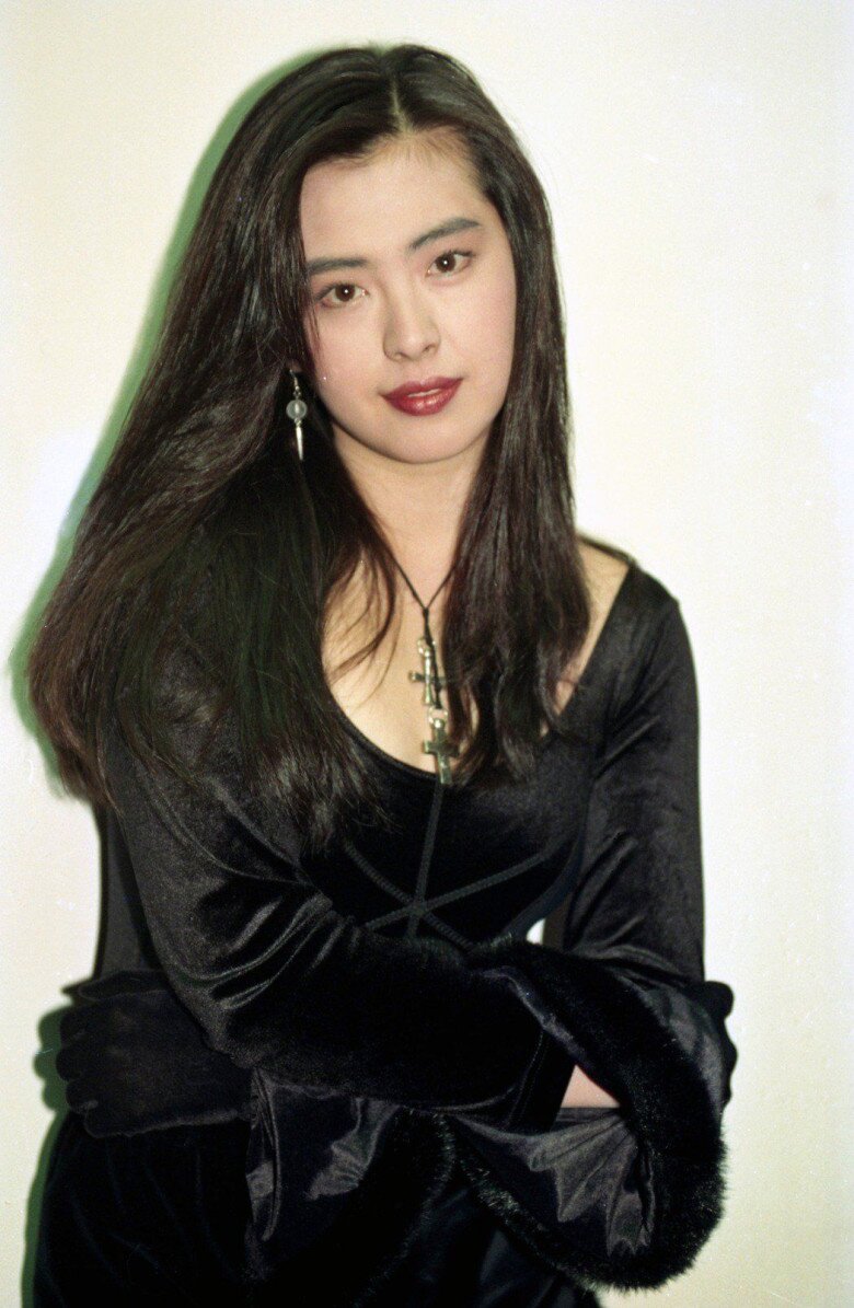 Vương Tổ Hiền giải nghệ vì nhận ra sự sáo rỗng, phù phiếm của hào quang showbiz.
