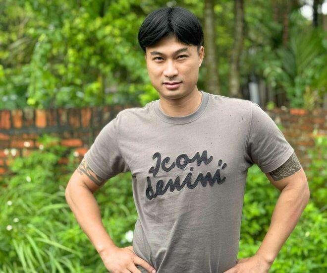 Duy Hưng được khán giả đặt biệt danh “chiến thần tiếng Anh” của sóng VTV.
