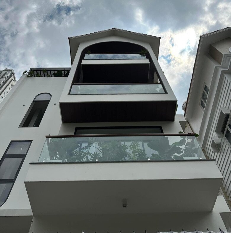 Cô bé miền Tây nhà nghèo từ nhỏ xinh như công chúa, nay là bà chủ khu đất 50.000m2 cùng biệt thự đắt giá - 9
