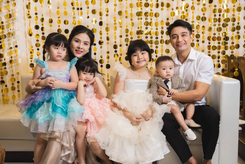 Cô bé miền Tây nhà nghèo từ nhỏ xinh như công chúa, nay là bà chủ khu đất 50.000m2 cùng biệt thự đắt giá - 7