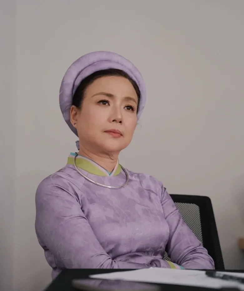 PGS.TS Trần Yến Chi xuất hiện với vai trò giám khảo casting cho dự án điện ảnh Hoàng Hậu Cuối Cùng.