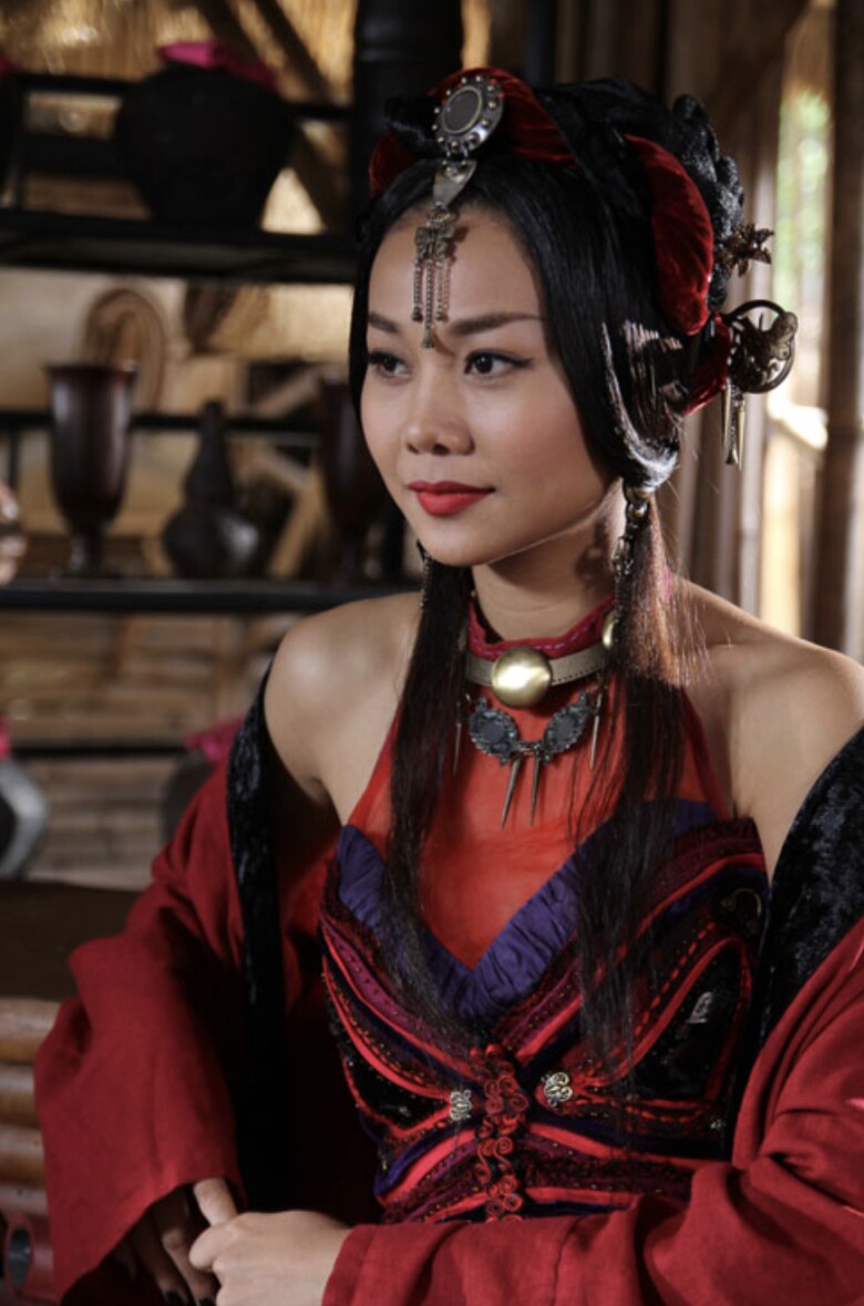 Thanh Hằng đảm nhận vai Kiều Thị – tú bà của Đường Sơn quán.