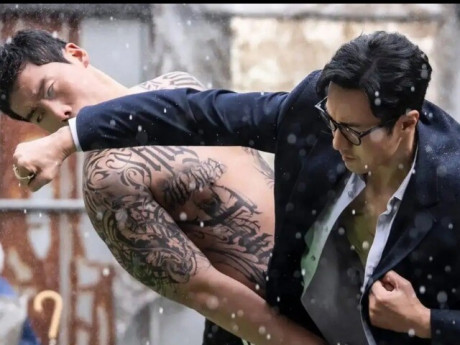 Đặc Vụ Kim Tái Khởi Động: So Ji Sub "trở lại và lợi hại hơn xưa", thống lĩnh trending toàn cầu khắp 11 nước