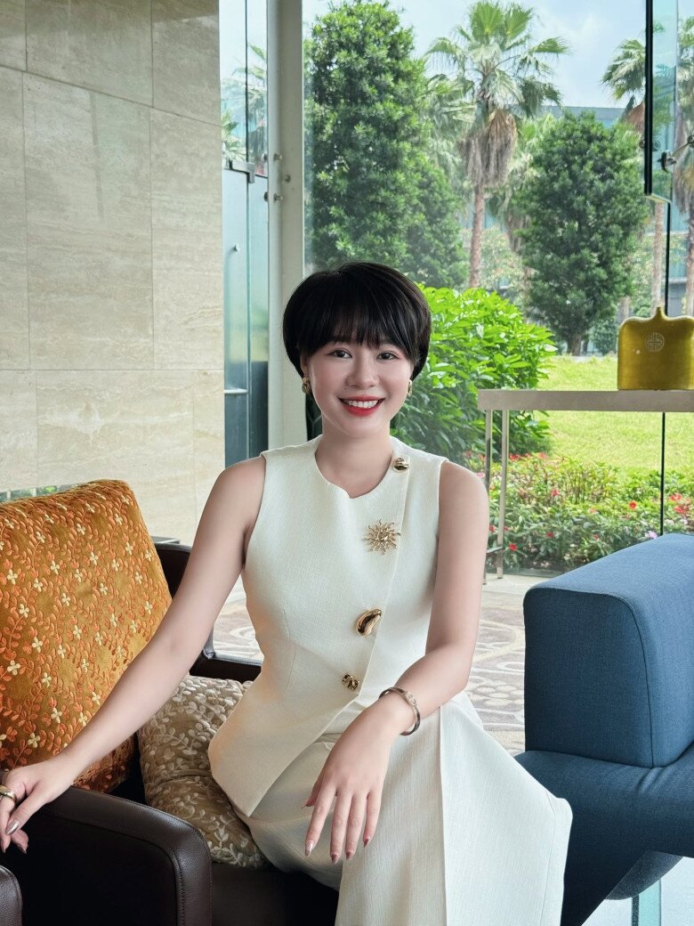 Hoàng Kim Ngọc từng bỏ diễn chuyển sang kinh doanh, dù tốt nghiệp Thủ khoa trường Đại học Sân khấu Điện ảnh.