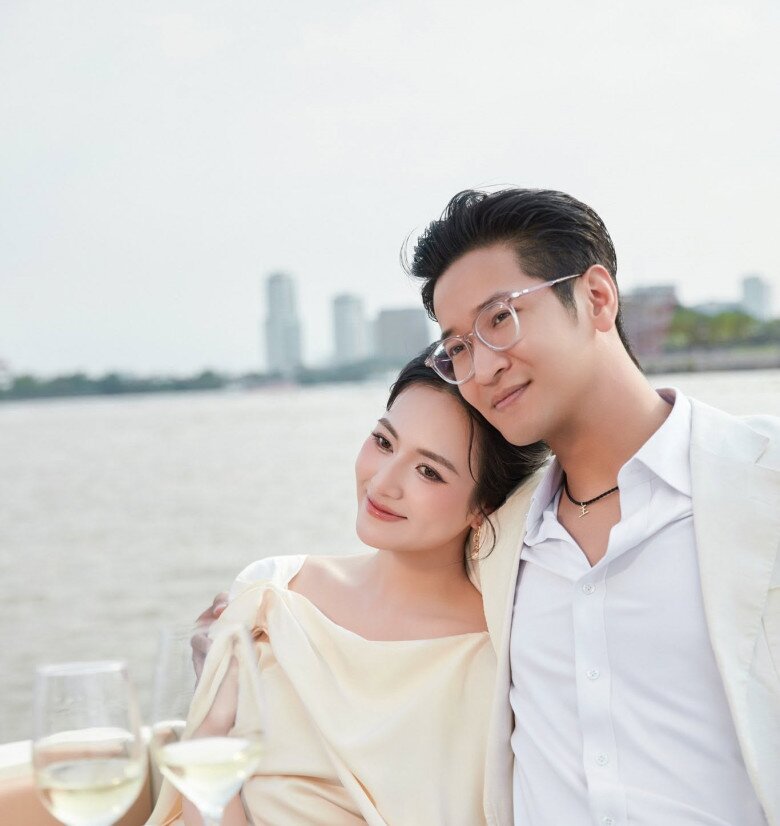 Việt Hoa và Vương Trọng Trí duy trì tình yêu bền vững nhờ thấu hiểu, tôn trọng nhau.