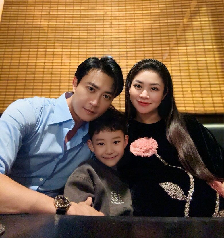 Tiến Lộc quan niệm vợ chồng không nhất thiết phải có tính cách giống nhau, song, phải bù trừ với đối phương.