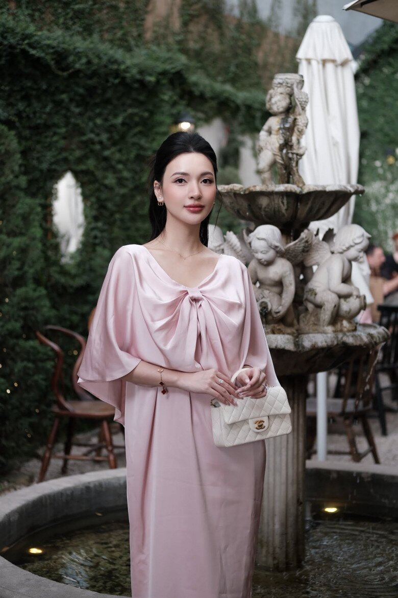 Bích Thủy là một trong những mỹ nhân thế hệ mới của màn ảnh Việt.